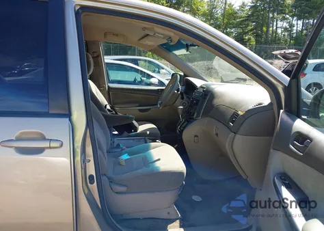 2009 Toyota Sienna Le из США, поврежденный, VIN 5TDZK23C99S241116